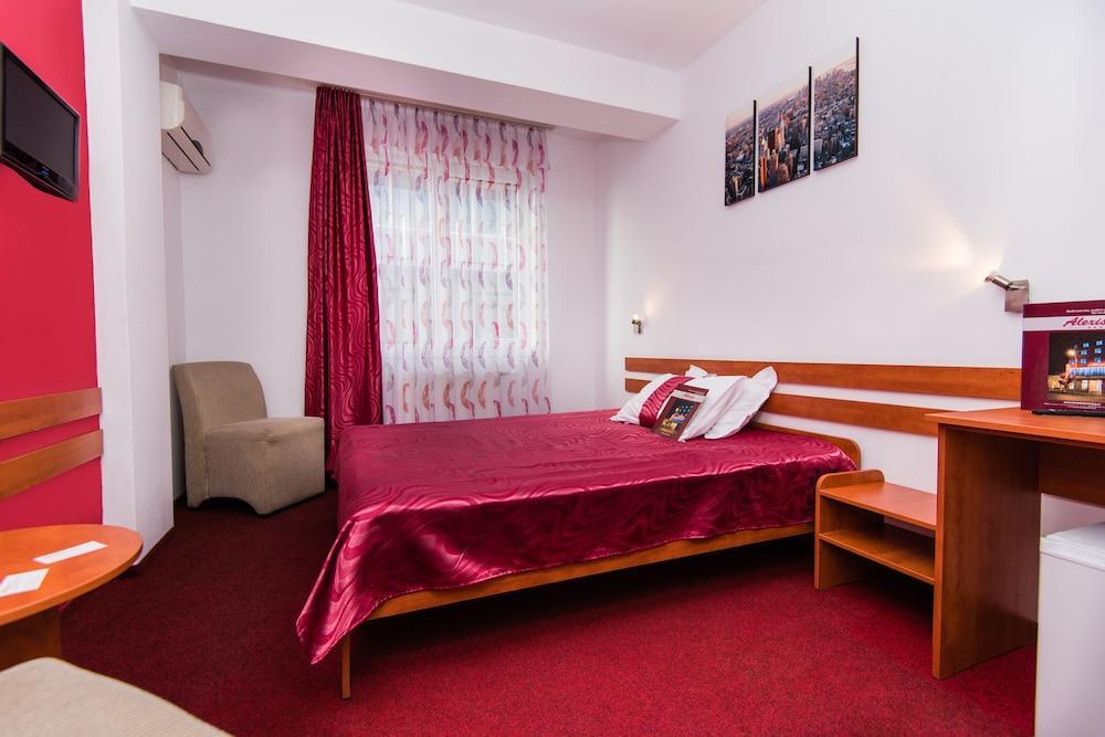 Hotel Alexis Cluj-Napoca Exteriör bild