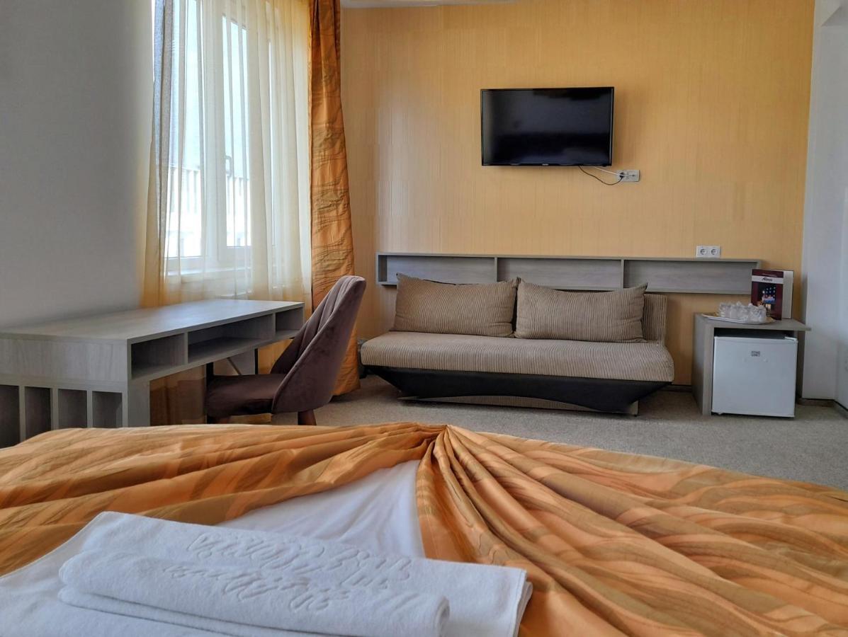 Hotel Alexis Cluj-Napoca Exteriör bild