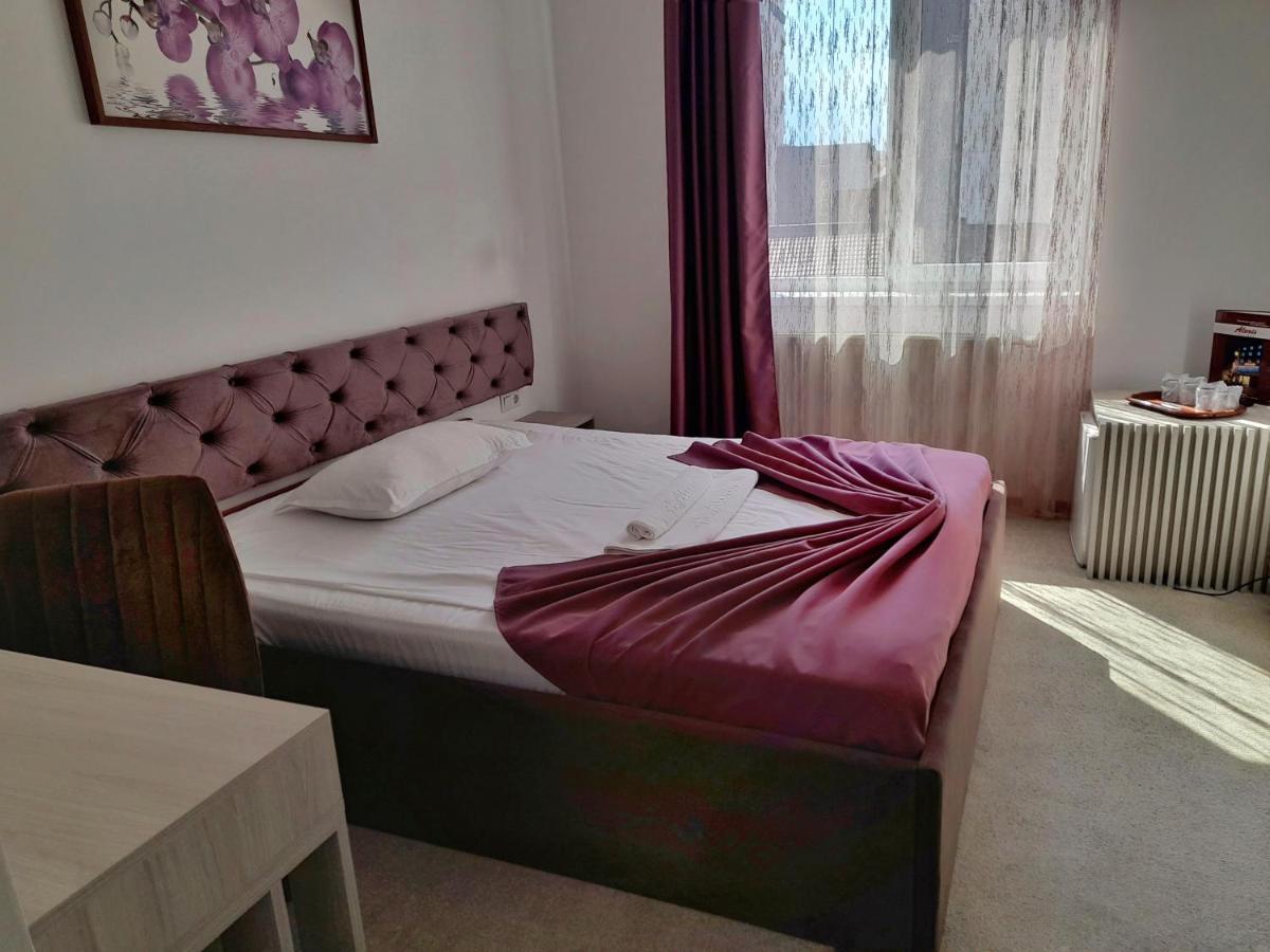 Hotel Alexis Cluj-Napoca Exteriör bild