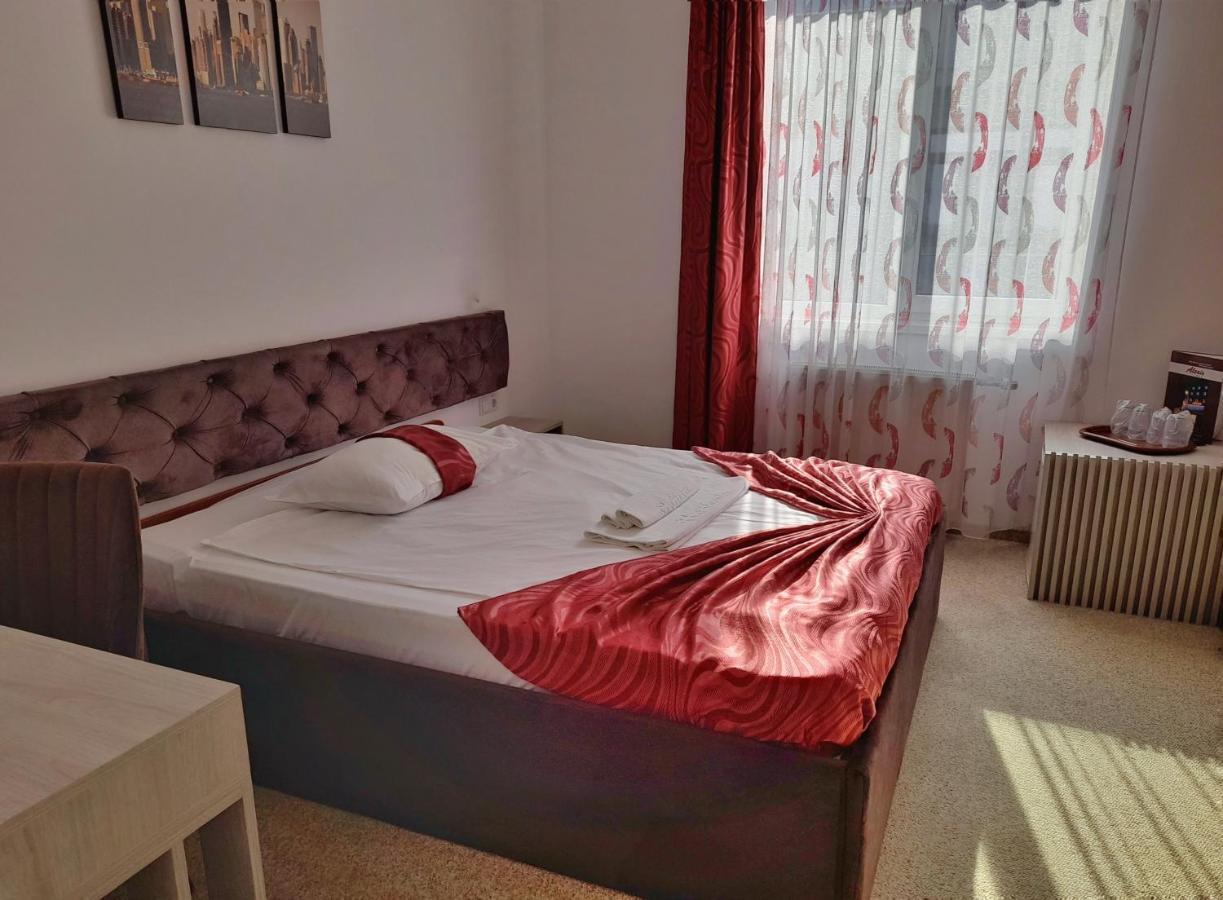 Hotel Alexis Cluj-Napoca Exteriör bild