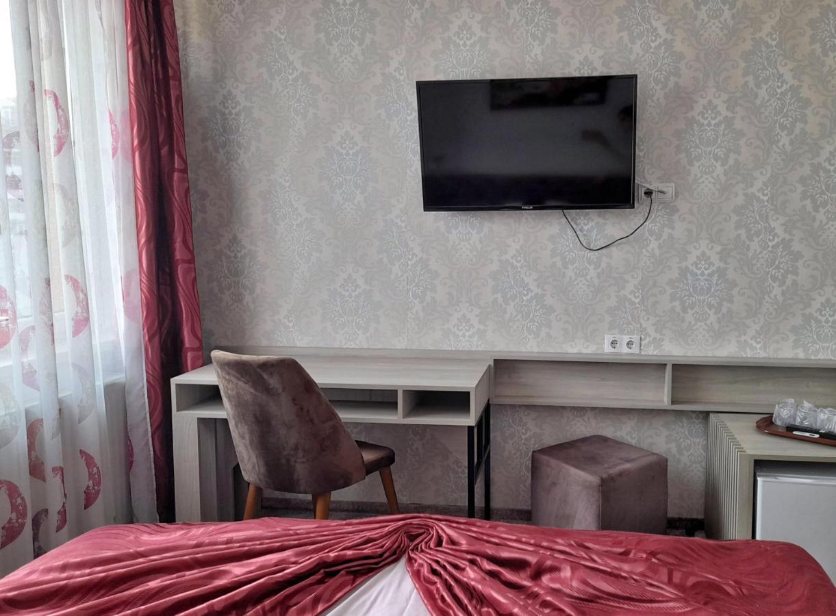 Hotel Alexis Cluj-Napoca Exteriör bild