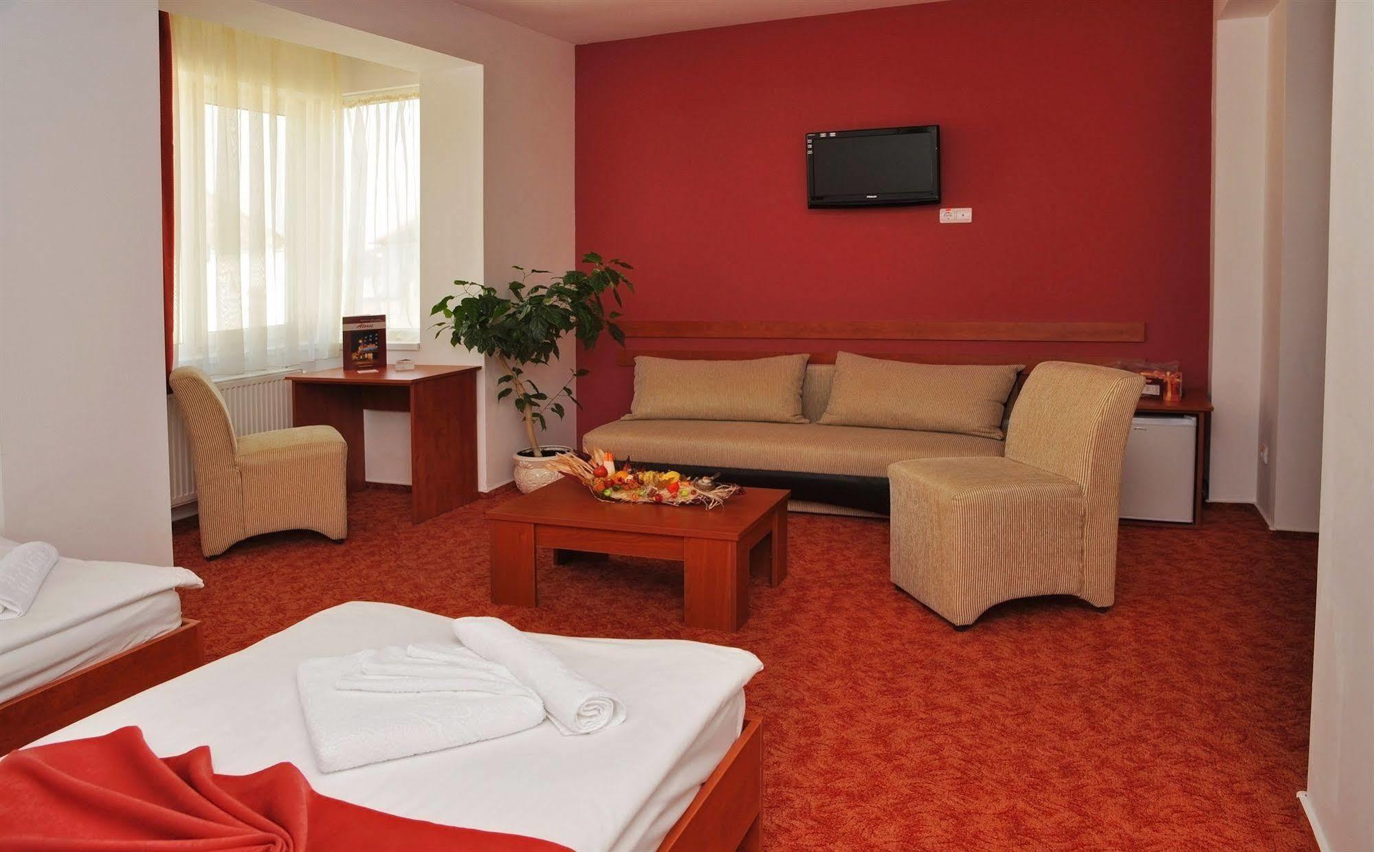 Hotel Alexis Cluj-Napoca Exteriör bild